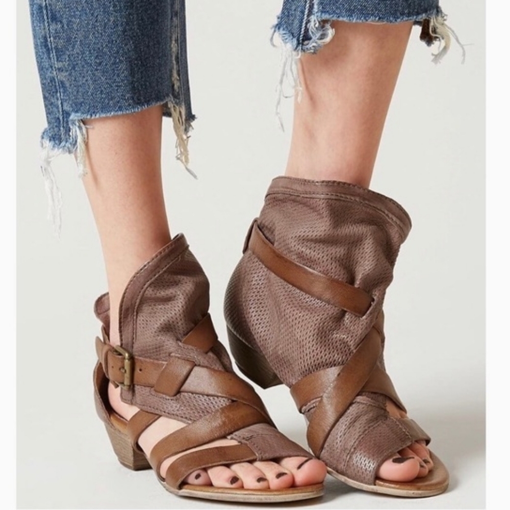 Miz Mooz Women's Cassidy Leather Sandals in Brandy/Tan - Size 39 (8.5 US)